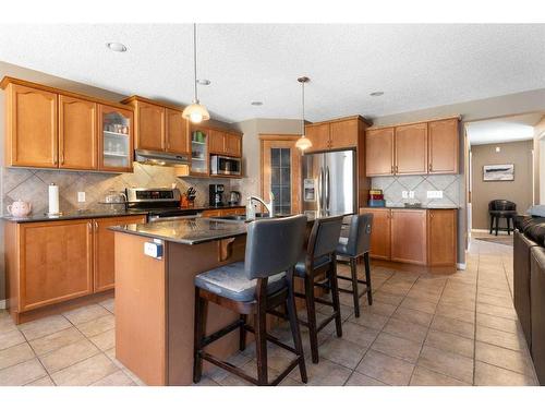 259 Chapalina Terrace Se, Calgary, AB - Indoor Photo Showing Kitchen