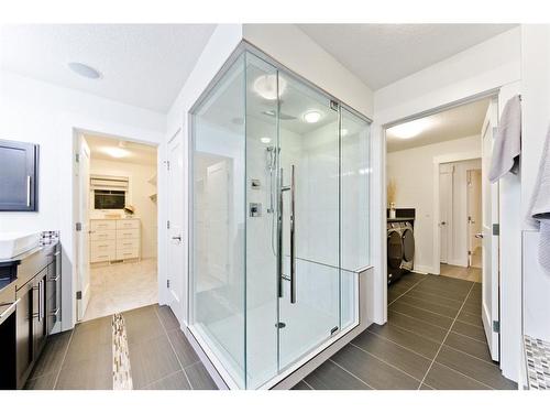 84 Aspen Dale Way Sw, Calgary, AB - Indoor Photo Showing Bathroom