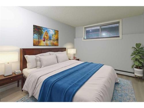 105-626 2 Avenue Ne, Calgary, AB - Indoor Photo Showing Bedroom