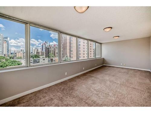 601-1033 15 Avenue Sw, Calgary, AB - Indoor Photo Showing Other Room