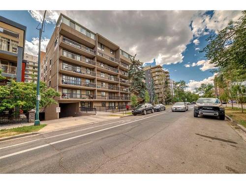 601-1033 15 Avenue Sw, Calgary, AB - Outdoor