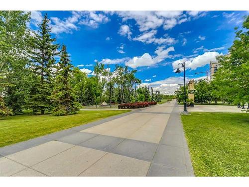 710-327 9A Street Nw, Calgary, AB - Outdoor With View