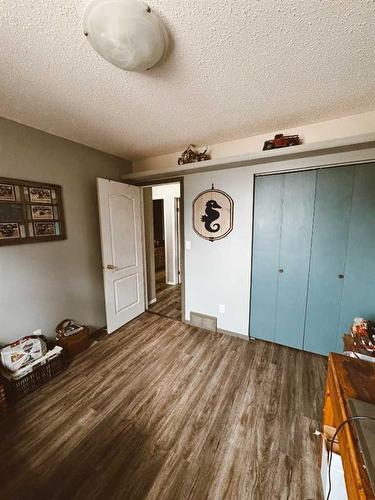 207 9 Avenue Ne, Sundre, AB - Indoor Photo Showing Other Room