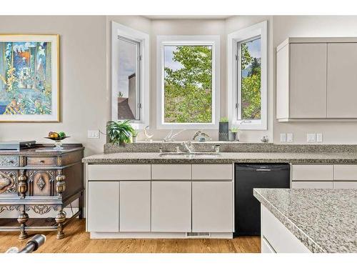 149 Carey, Canmore, AB - Indoor Photo Showing Kitchen With Double Sink