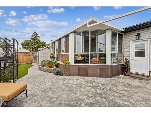 827 Raynard Crescent Se, Calgary, AB - Outdoor With Deck Patio Veranda