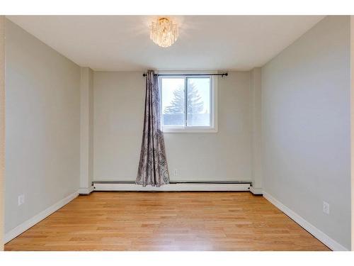 403-313 20 Avenue Sw, Calgary, AB - Indoor Photo Showing Other Room