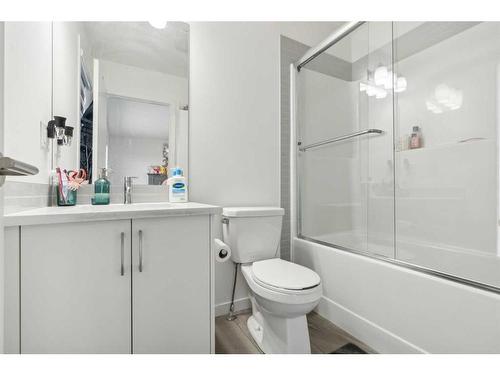 20 Copperhead Place Se, Calgary, AB - Indoor Photo Showing Bathroom