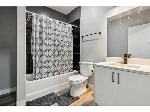 20 Copperhead Place Se, Calgary, AB - Indoor Photo Showing Bathroom