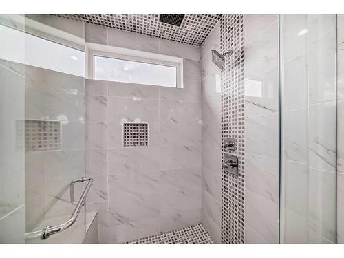 64 Heston Street Nw, Calgary, AB - Indoor Photo Showing Bathroom