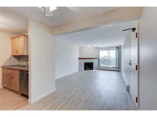 3310-13045 6 Street Sw, Calgary, AB - Indoor With Fireplace