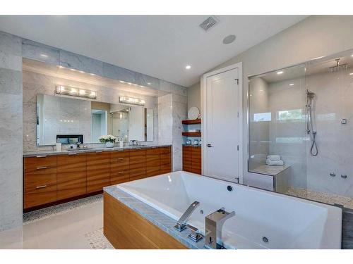 2002 25A Street Sw, Calgary, AB - Indoor Photo Showing Bathroom