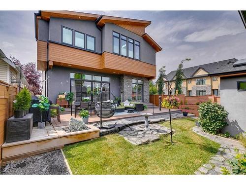 2002 25A Street Sw, Calgary, AB - Outdoor