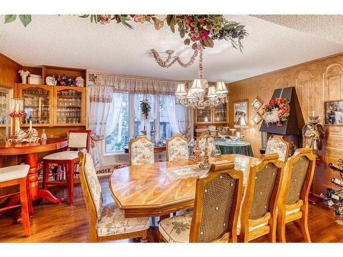 322136 8 Street East, Rural Foothills County, AB - Indoor Photo Showing Dining Room