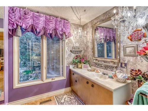 322136 8 Street East, Rural Foothills County, AB - Indoor Photo Showing Bathroom