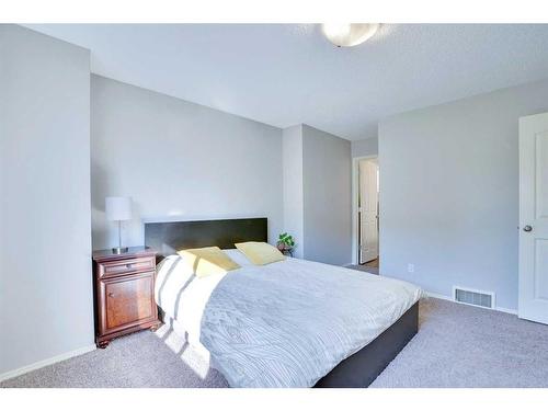 319 Springborough Way Sw, Calgary, AB - Indoor Photo Showing Bedroom