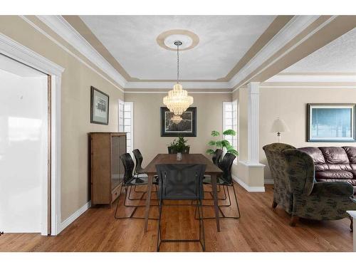 55 Schiller Crescent Nw, Calgary, AB - Indoor Photo Showing Dining Room