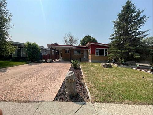 2518 15 Avenue South, Lethbridge, AB - Outdoor