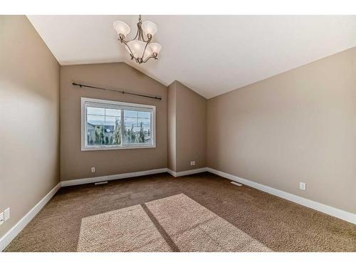 1214 Kingston Crescent Se, Airdrie, AB - Indoor Photo Showing Other Room