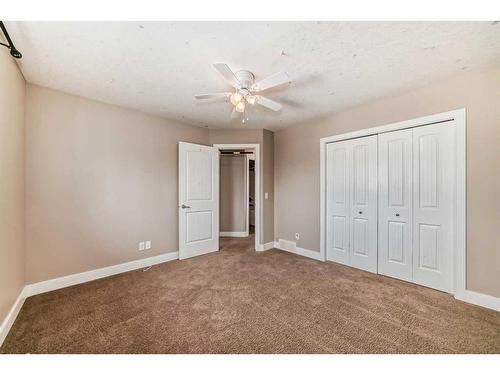 1214 Kingston Crescent Se, Airdrie, AB - Indoor Photo Showing Other Room