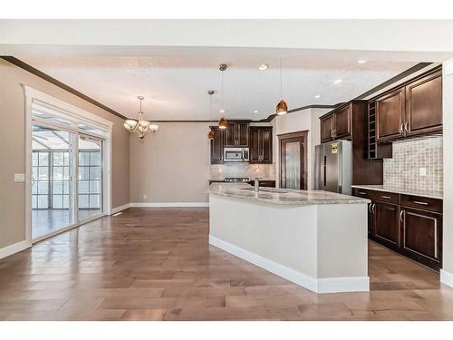 1214 Kingston Crescent Se, Airdrie, AB - Indoor Photo Showing Kitchen With Upgraded Kitchen