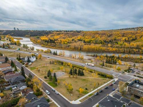 4627 21 Avenue Nw, Calgary, AB - Outdoor With View