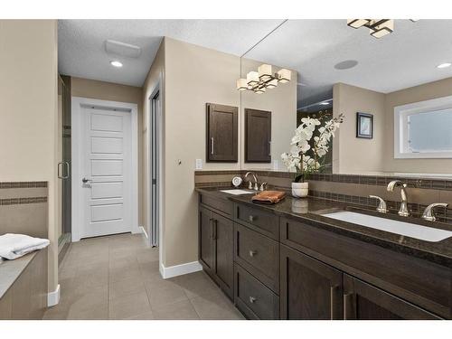 161 Aspenshire Crescent Sw, Calgary, AB - Indoor Photo Showing Bathroom