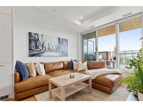 216-8505 Broadcast Avenue Sw, Calgary, AB - Indoor Photo Showing Living Room