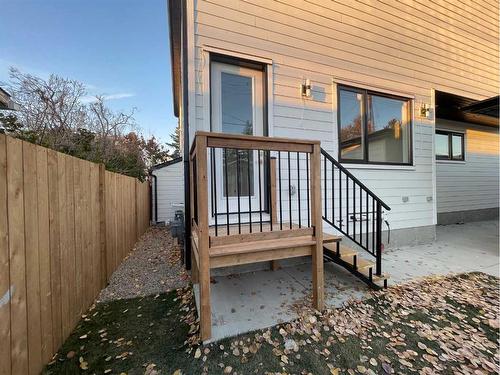 3320 Boulton Road Nw, Calgary, AB - Outdoor With Exterior