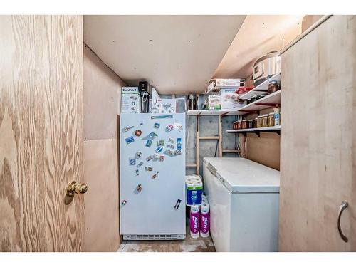 420 Whitehorn Place Ne, Calgary, AB - Indoor Photo Showing Laundry Room