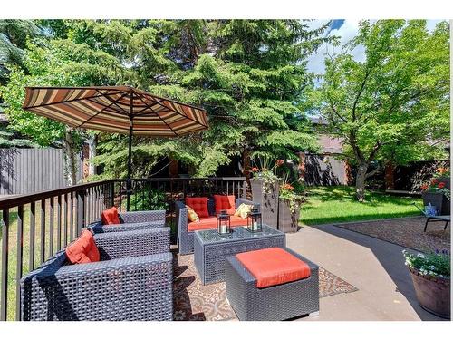 6-35 Oakmount Court Sw, Calgary, AB - Outdoor With Deck Patio Veranda