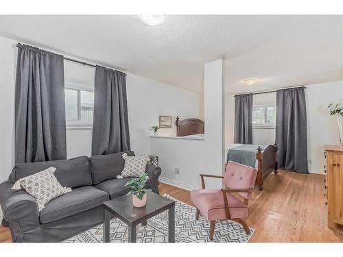 2820 Morley Trail Nw, Calgary, AB - Indoor Photo Showing Living Room