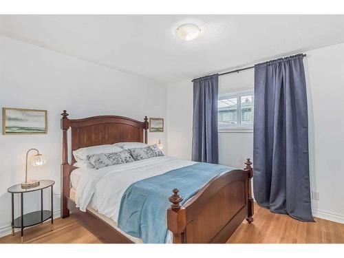 2820 Morley Trail Nw, Calgary, AB - Indoor Photo Showing Bedroom