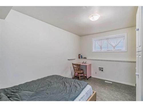 2820 Morley Trail Nw, Calgary, AB - Indoor Photo Showing Bedroom