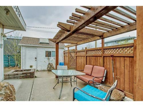 2820 Morley Trail Nw, Calgary, AB - Outdoor With Exterior