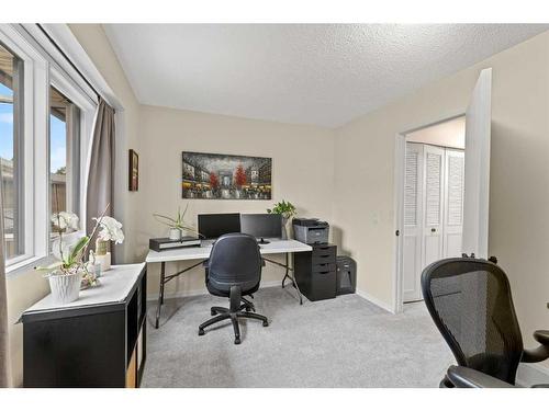 403-3131 63 Avenue Sw, Calgary, AB - Indoor Photo Showing Office