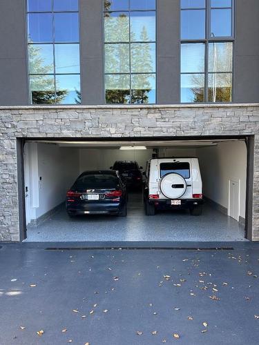 4248 Britannia Drive Sw, Calgary, AB - Indoor Photo Showing Other Room