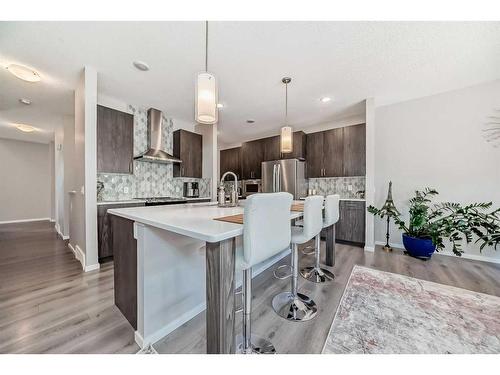 17 Walgrove Manor Se, Calgary, AB - Indoor Photo Showing Kitchen With Upgraded Kitchen