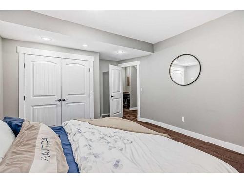 156 Auburn Sound Manor Se, Calgary, AB - Indoor Photo Showing Bedroom