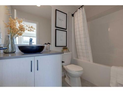 14778 1 Street Nw, Calgary, AB - Indoor Photo Showing Bathroom