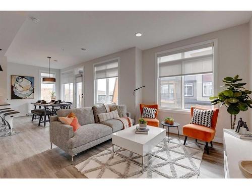 14778 1 Street Nw, Calgary, AB - Indoor Photo Showing Living Room