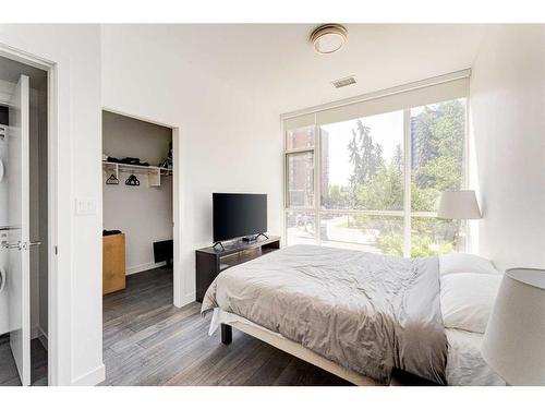 304 12 Avenue Sw, Calgary, AB - Indoor Photo Showing Bedroom