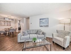 5112-315 SOUTHAMPTON Drive SW Calgary, AB T2W 2T8