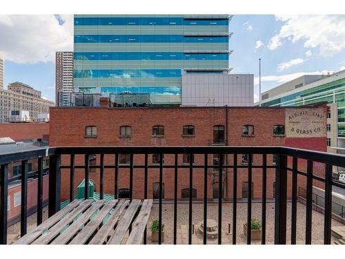 306-240 11 Avenue Sw, Calgary, AB - Outdoor