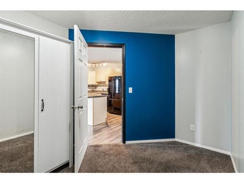 317-1717 60 Street Se, Calgary, AB - Indoor Photo Showing Other Room