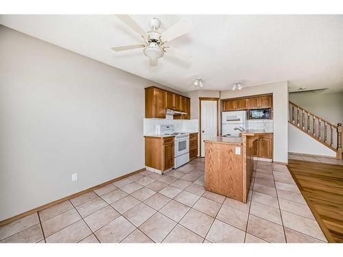 86 Hidden Hills Terrace Nw, Calgary, AB - Indoor Photo Showing Kitchen