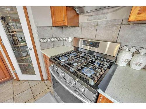 105 Saddletree Close Ne, Calgary, AB - Indoor Photo Showing Kitchen