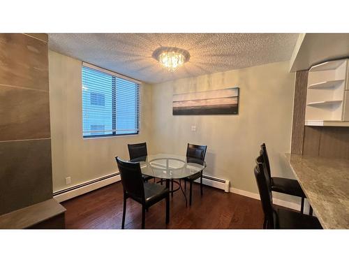 502-215 14 Avenue Sw, Calgary, AB - Indoor Photo Showing Dining Room