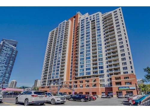 316-1053 10 Street Sw, Calgary, AB - Outdoor With Balcony With Facade