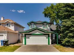 88 Sceptre Close NW Calgary, AB T3L 1Y1