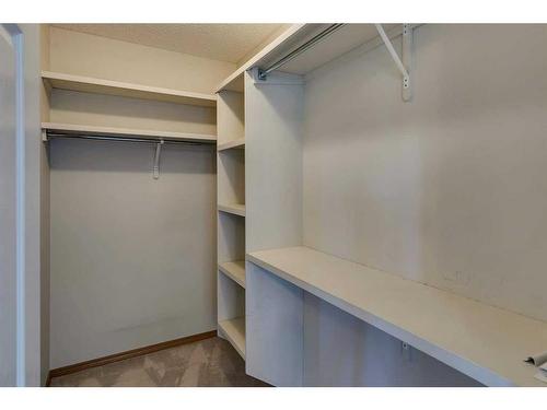 88 Sceptre Close Nw, Calgary, AB - Indoor With Storage